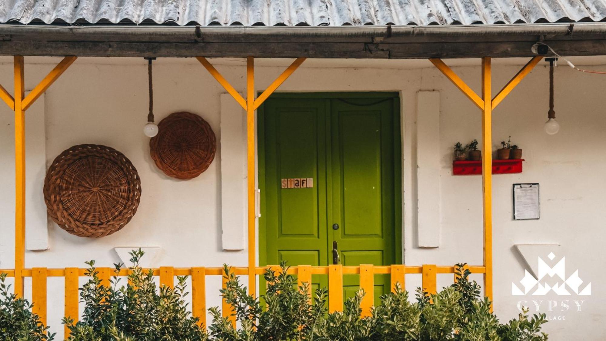 Gipsy Village Park Hotel Asureti ภายนอก รูปภาพ