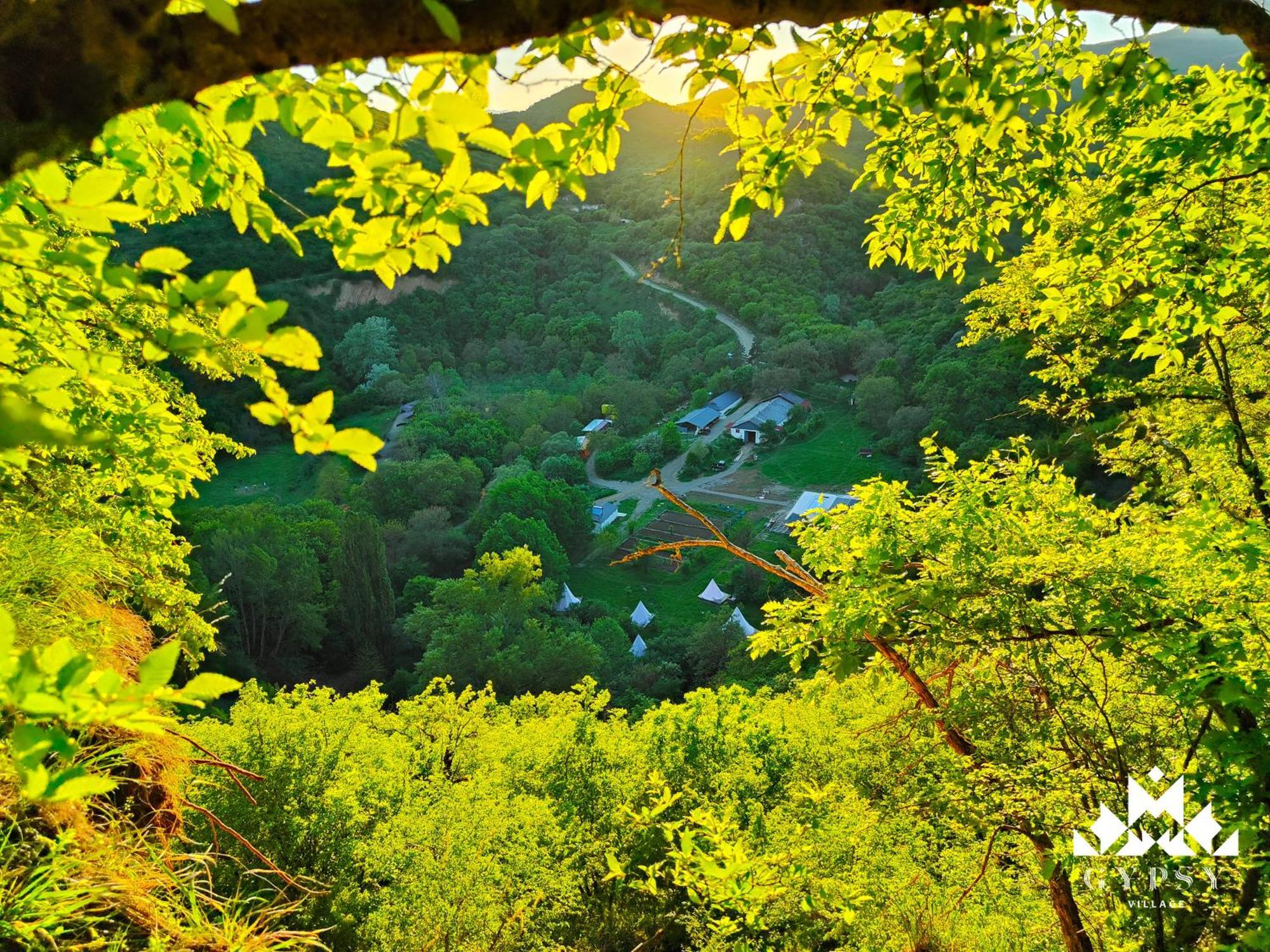 Gipsy Village Park Hotel Asureti ภายนอก รูปภาพ